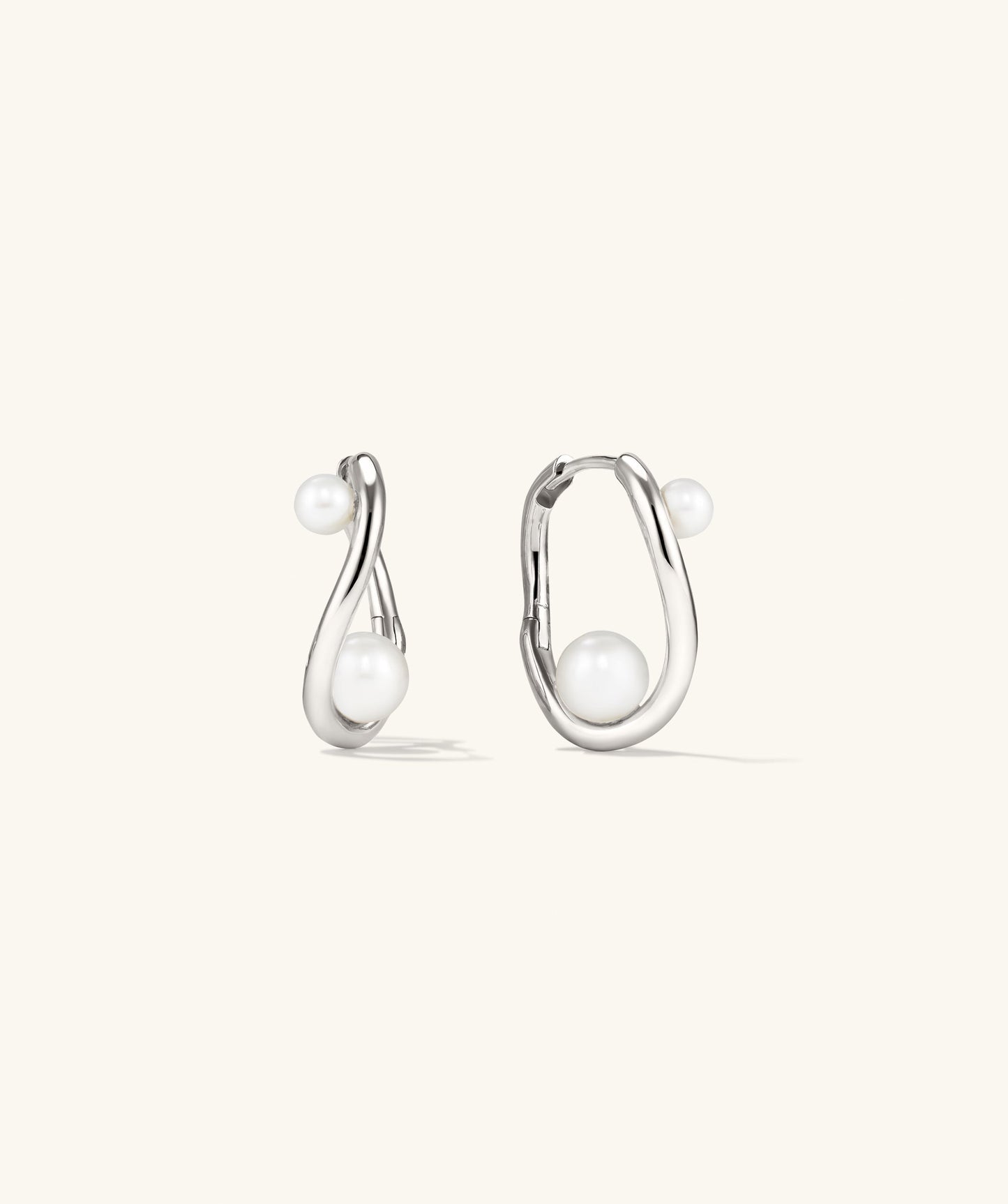 Dôme Figure Pearl Hoops