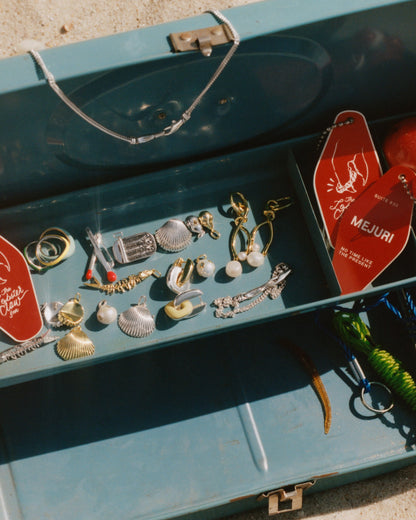 Amelia Seashell Brooch