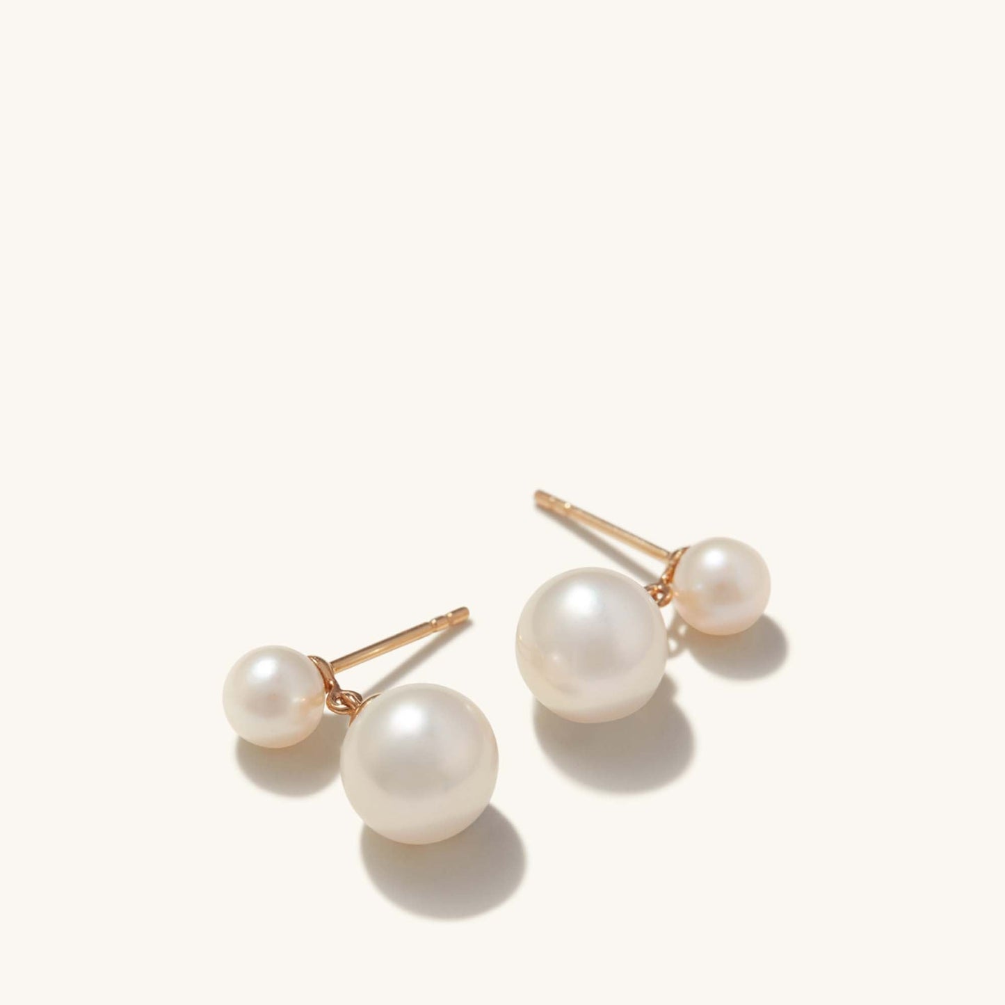 Essential Pearl Earrings